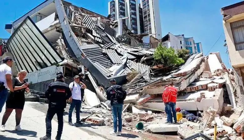 Terremoto en Cali: estructuras colapsadas, personas atrapadas y toque de queda